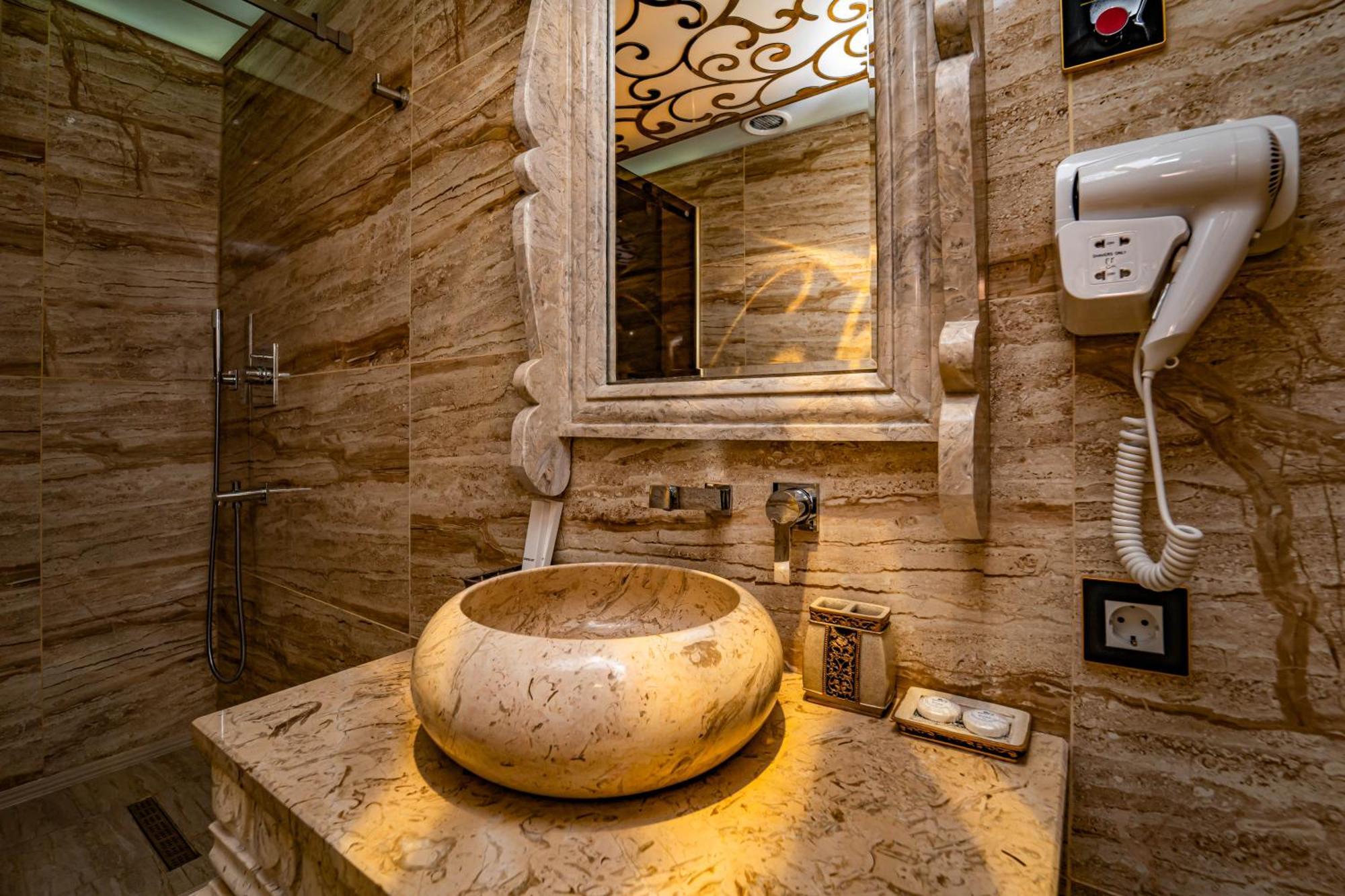 Hotel Aqua Freedom Tbilisi Exterior foto